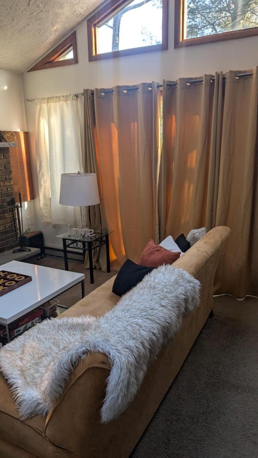 Ambiance - King Bed Cabin, Jetted-Tub & Fireplace Tobyhanna Екстериор снимка